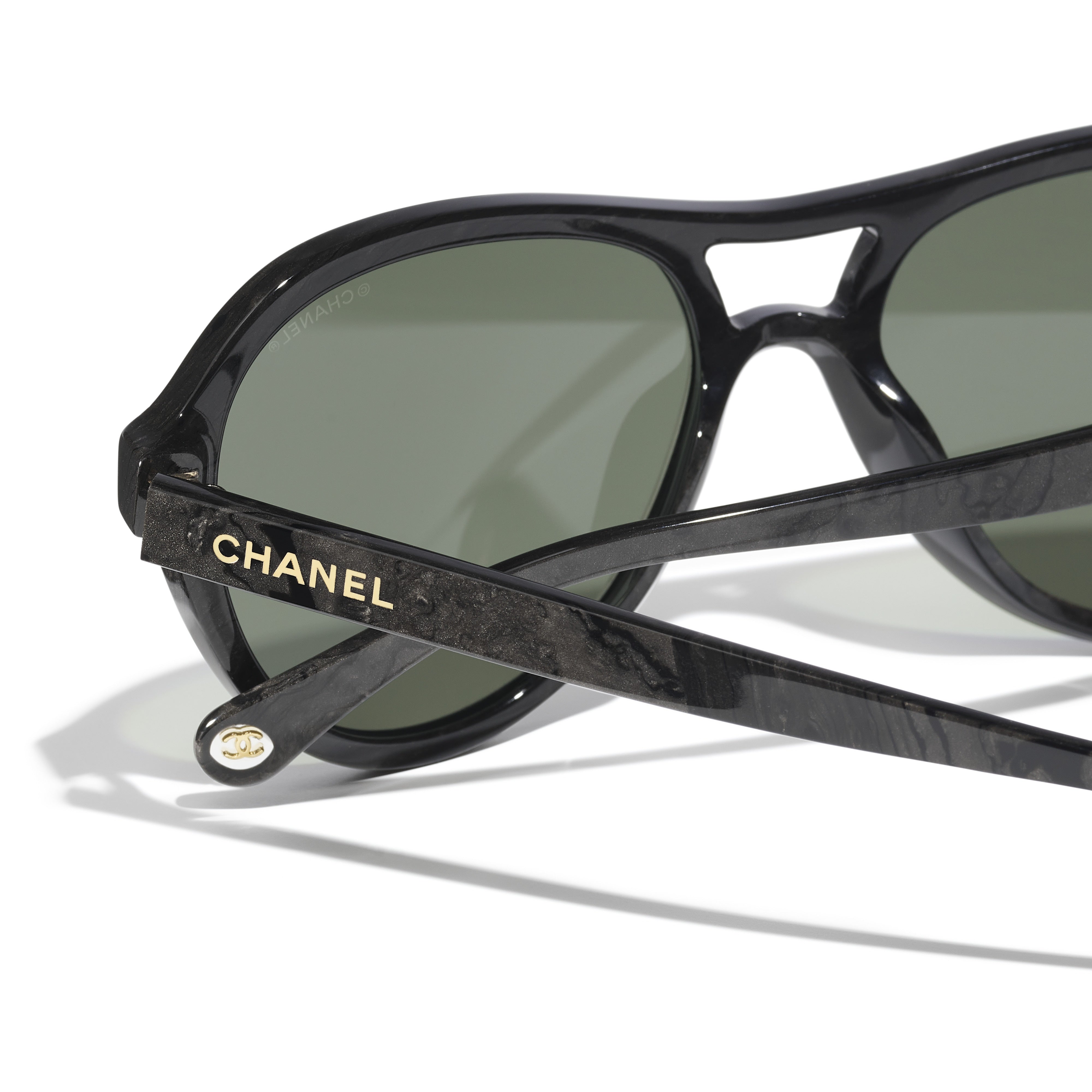 Gafas de Sol CHANEL 5552U 1810/B1 - Vista 4