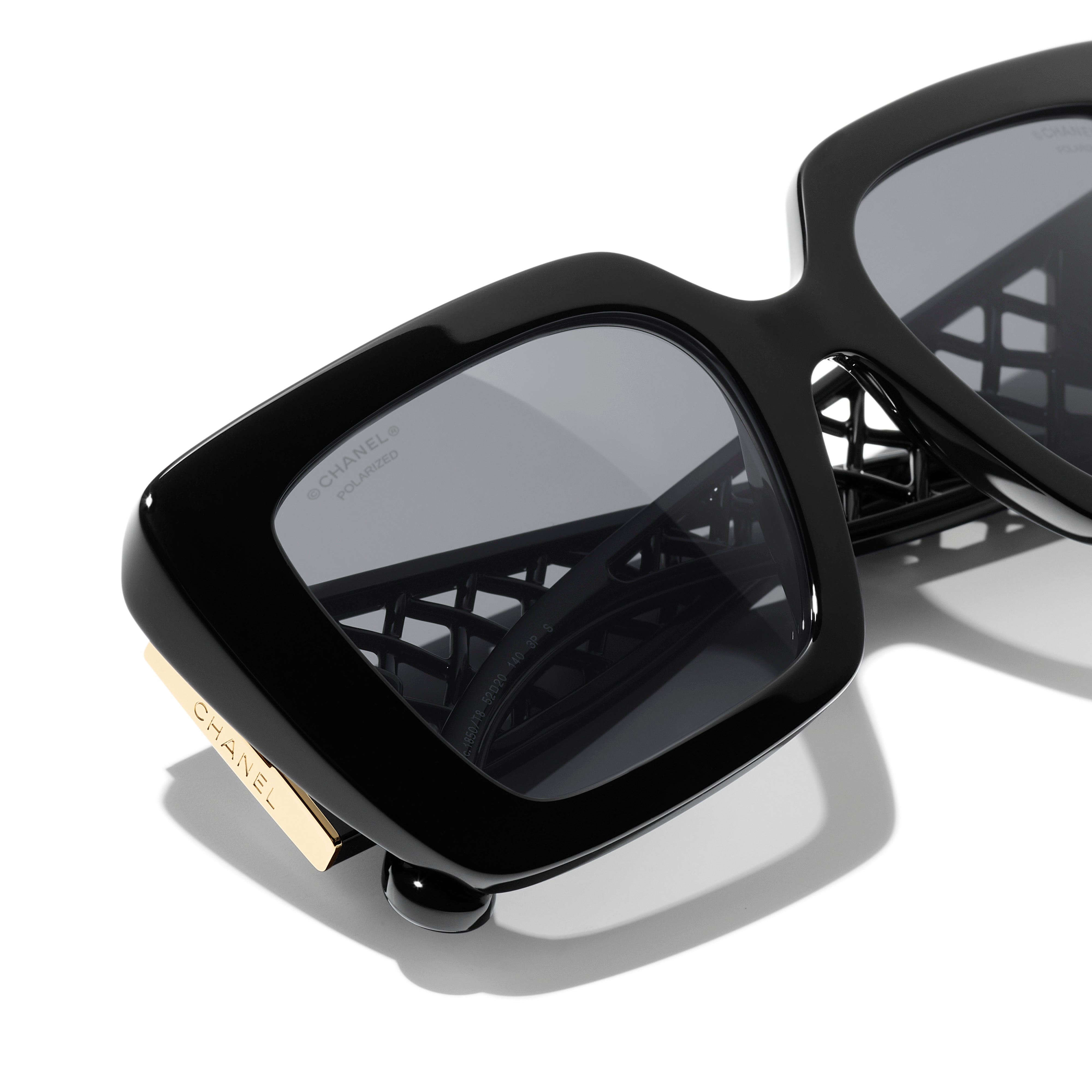 Sunglasses CHANEL 5567 1850/T8 52 20