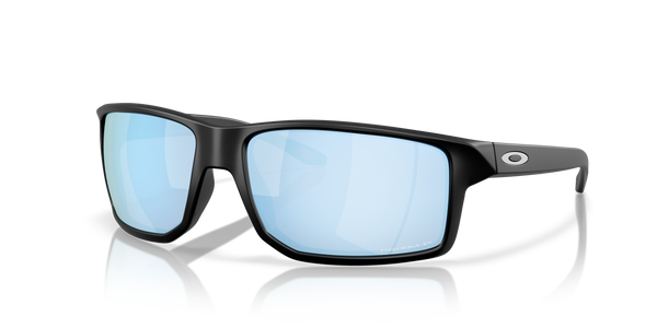Gafas de Sol Oakley GIBSTON XL OO9470 04 62 17 — vista tres cuartos