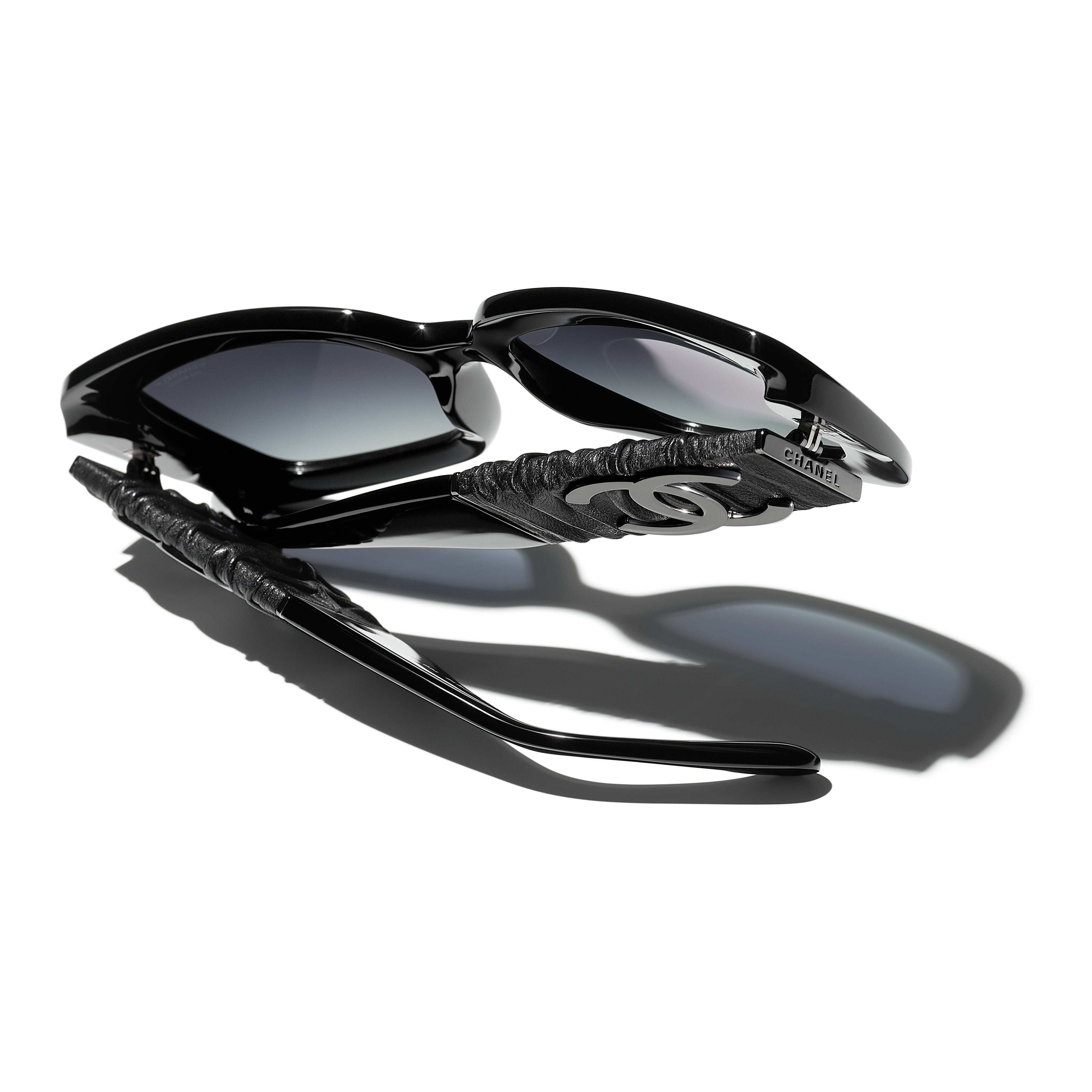 Sunglasses CHANEL 5473Q C501/S8 53 19 140 - OpticalH